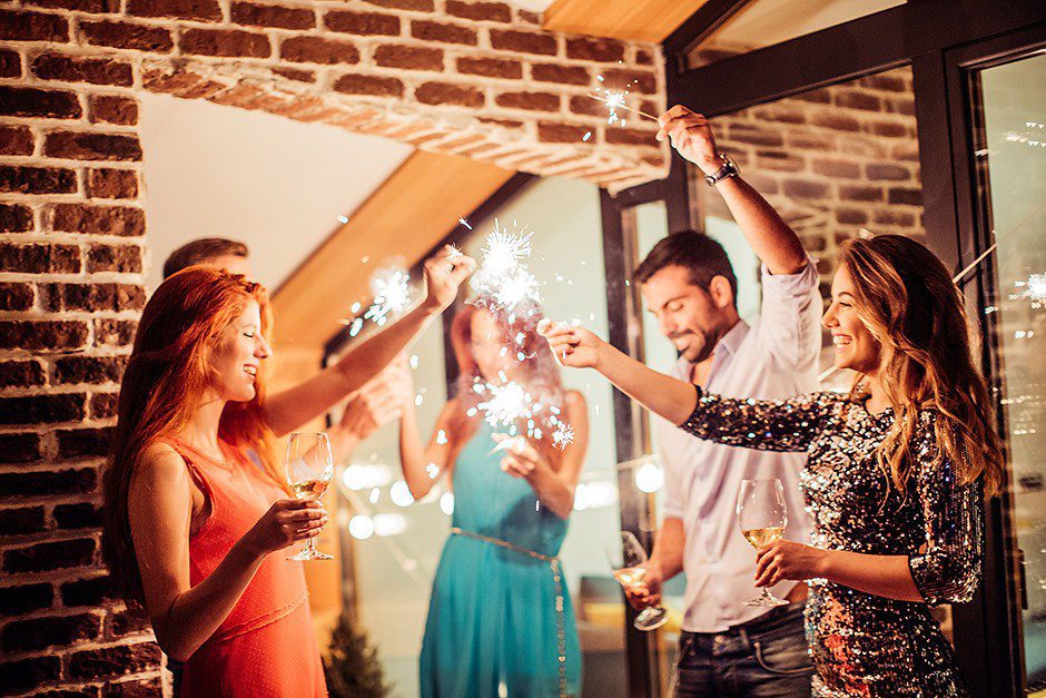 Снять коттедж для корпоратива на сутки в Подмосковье