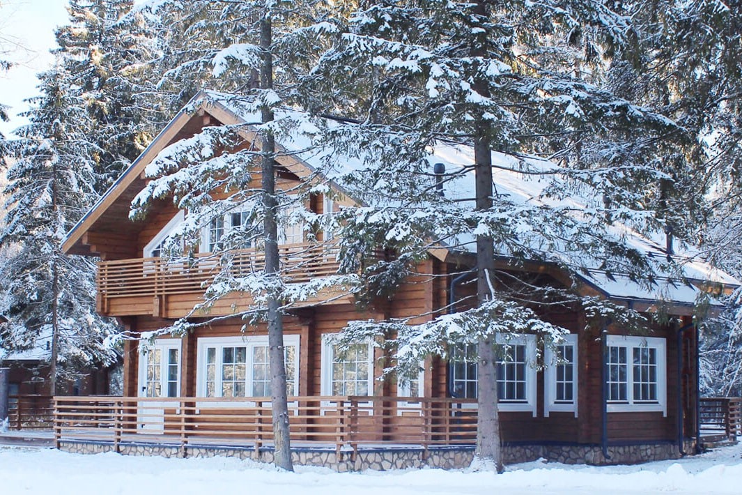 Деревянные дома в Подмосковье: что нужно знать об аренде